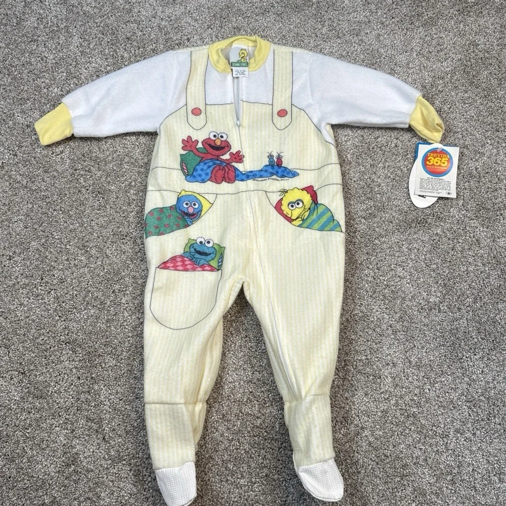New Vintage Sesame Street Characters‎ 18 Months Kids Zip Up Pajamas Sleeper USA